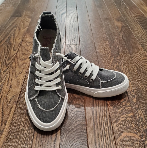 jellypop tennis shoes